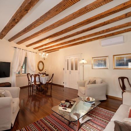 Stone Pearl Heritage Luxury Suite Split Extérieur photo