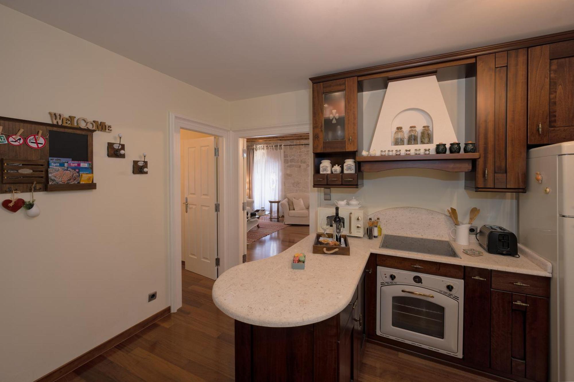 Stone Pearl Heritage Luxury Suite Split Extérieur photo
